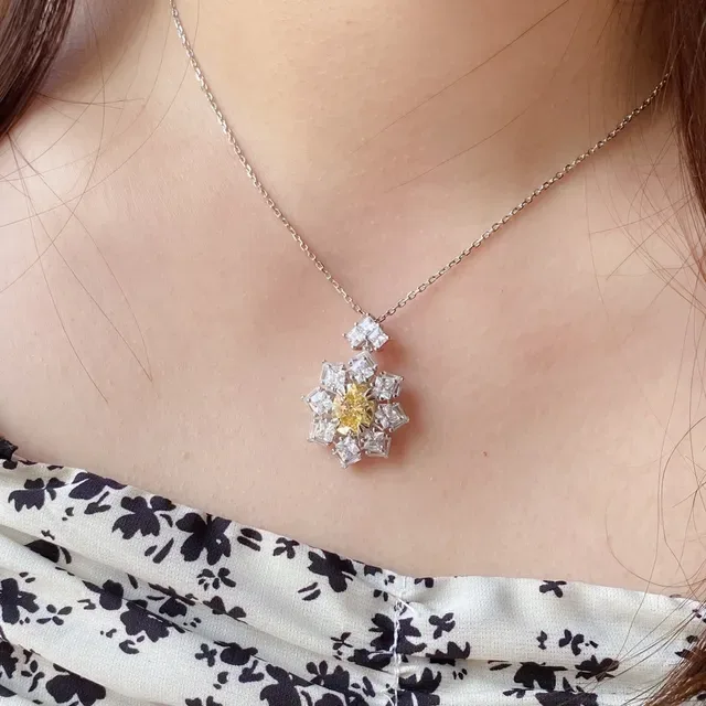 Yellow Silver Floral Cluster Pendant Radiant-Cut Surrounding Stones Necklace 8