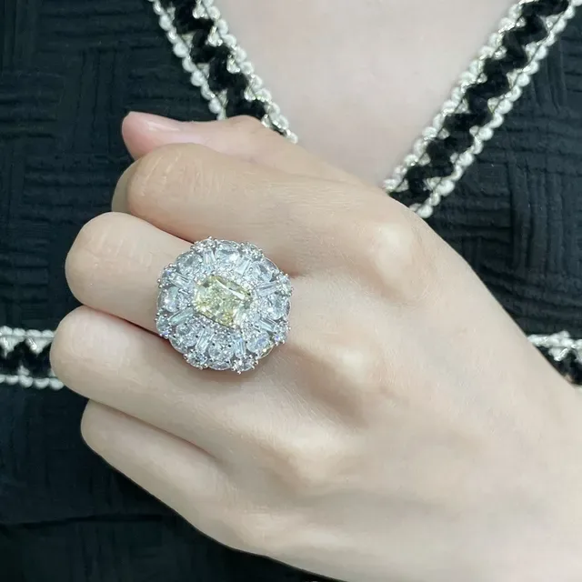 Yellow White Halo Cluster Cushion-Cut Center Ring 9