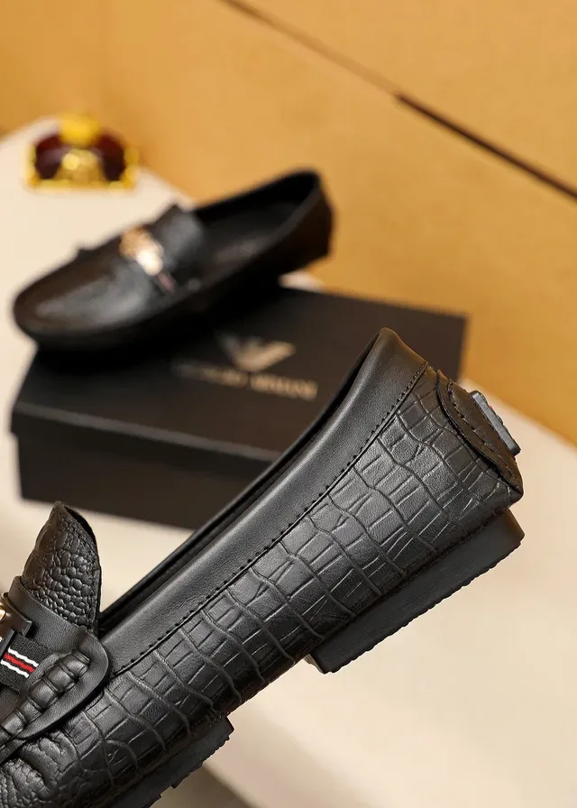 Giorgio Armani Black Gold Crocodile-Embossed Leather Metal Eagle Logo Bar Loafer 4