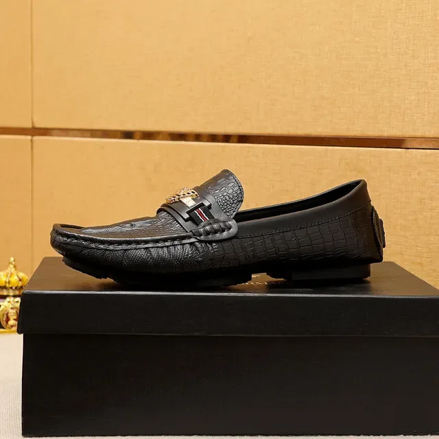 Giorgio Armani Black Gold Crocodile-Embossed Leather Metal Eagle Logo Bar Loafer 6
