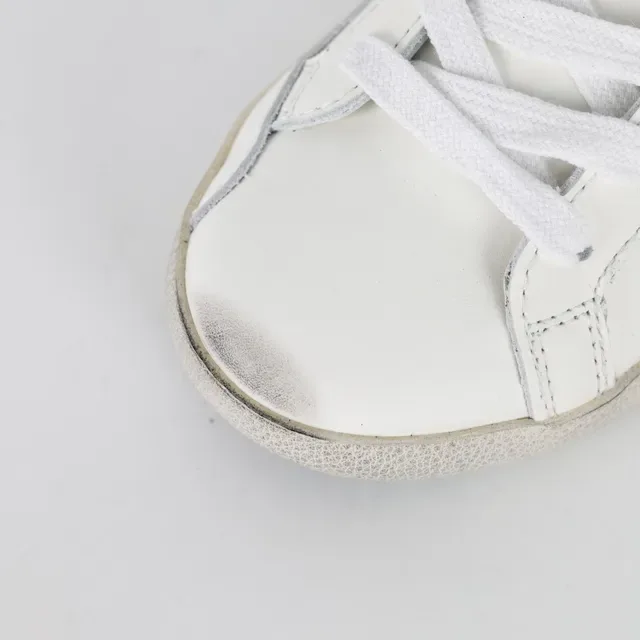 Golden Goose Super-Star tênis lifestyle de couro branco desgastado com estrela brilhante 5