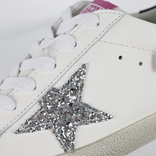 Golden Goose Super-Star tênis lifestyle de couro branco desgastado com estrela brilhante 6