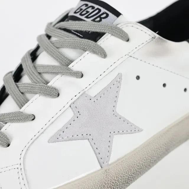 Golden Goose Superstar Sneakers Lifestyle en Cuir Distressed Blanc 6
