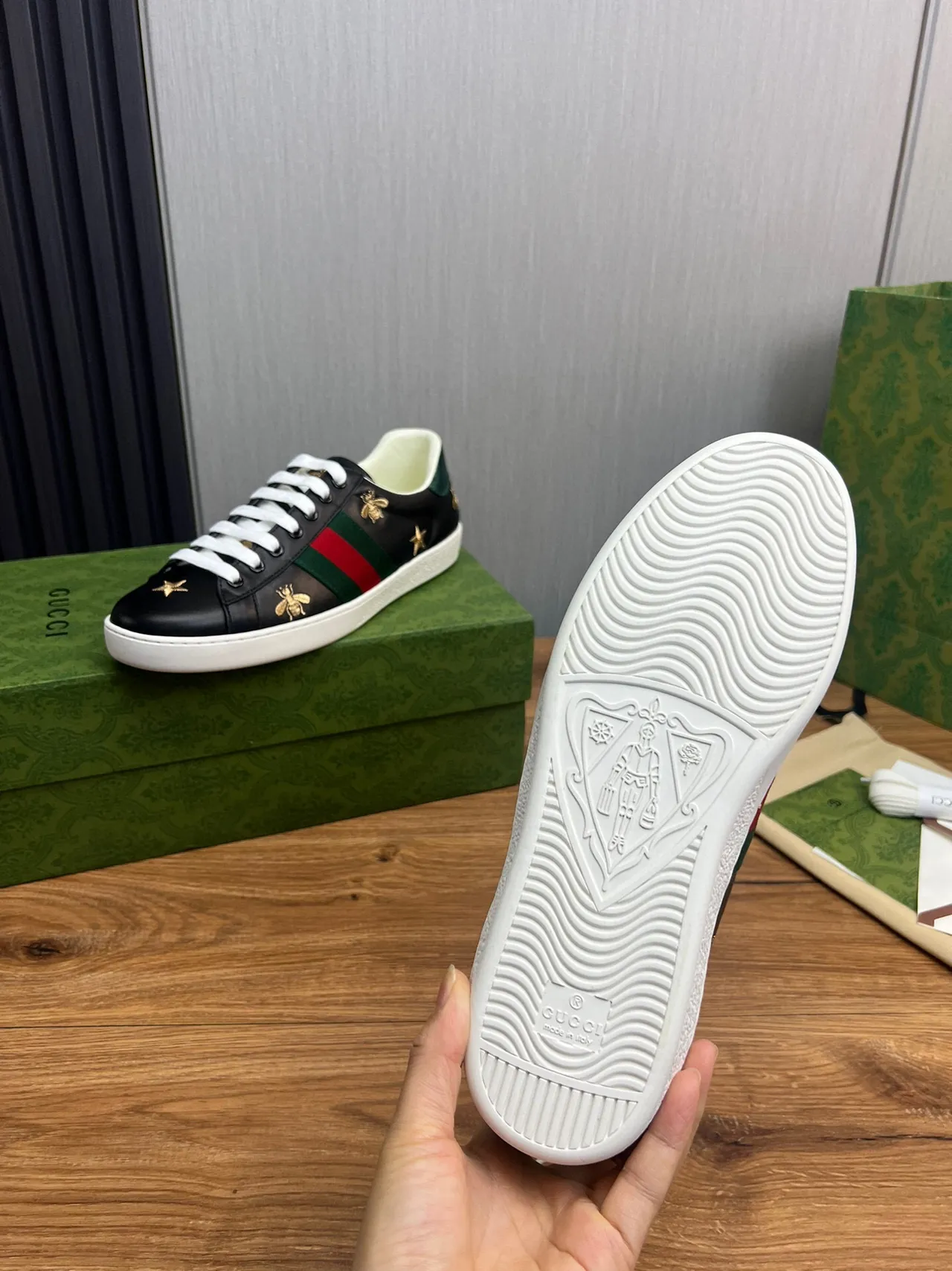 Gucci Ace Embroidered Bee and Star Black Lifestyle Sneakers 7