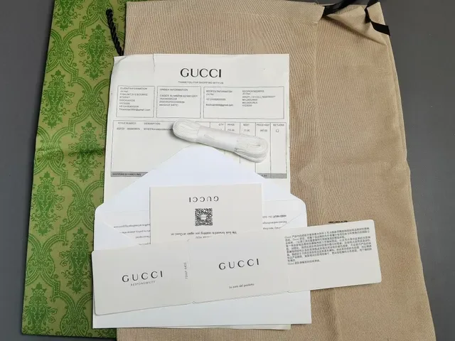 Gucci Ace GG Supreme Beige Green Red Web Tênis lifestyle 17