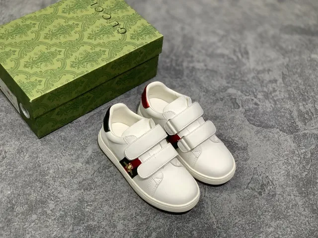 Gucci Ace White Green Low-Top Velcro Strap Lifestyle Sneakers 3