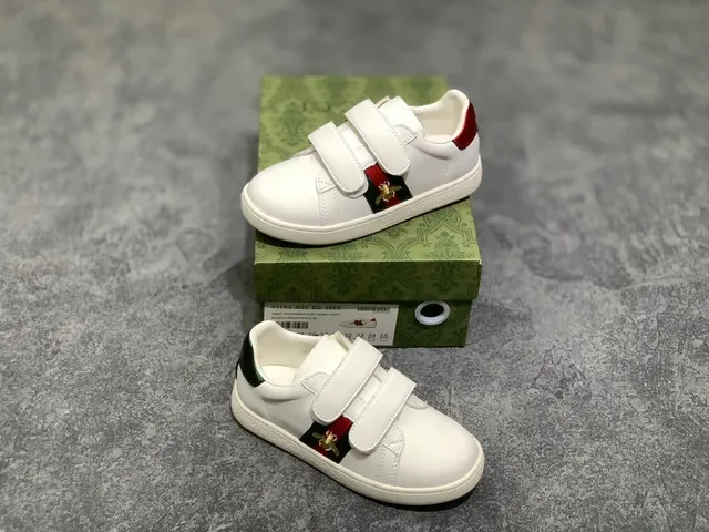 Gucci Ace White Green Low-Top Velcro Strap Lifestyle Sneakers 4