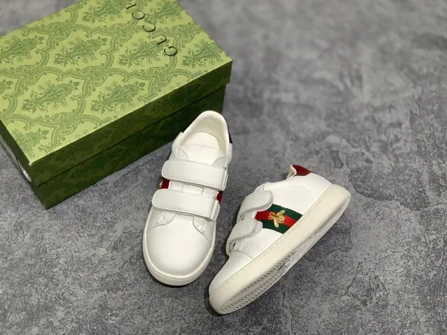 Gucci Ace White Green Low-Top Velcro Strap Lifestyle Sneakers 5
