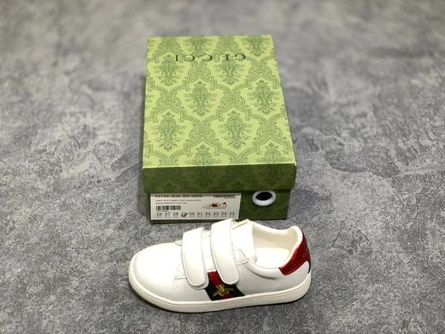 Gucci Ace White Green Low-Top Velcro Strap Lifestyle Sneakers 7