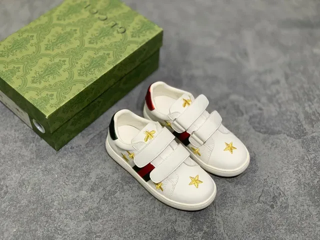 Gucci Ace White Green Low-Top Velcro Strap Lifestyle Sneakers 20