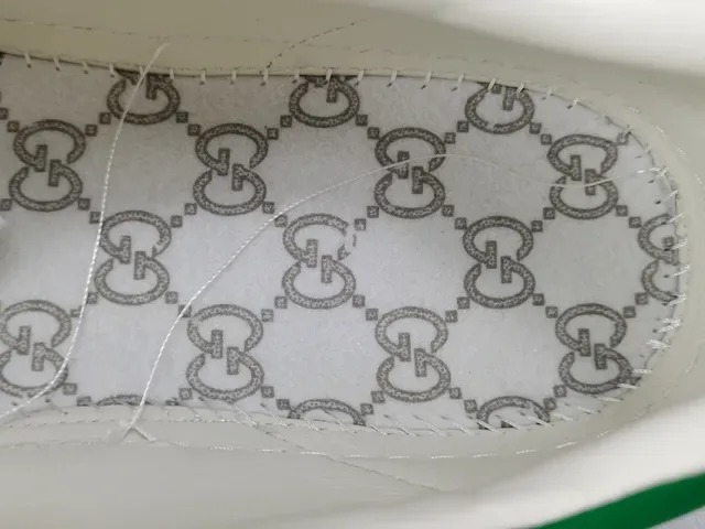 Gucci Ace White Green Red Web Stripe Embroidered Pig Lifestyle Sneakers 4