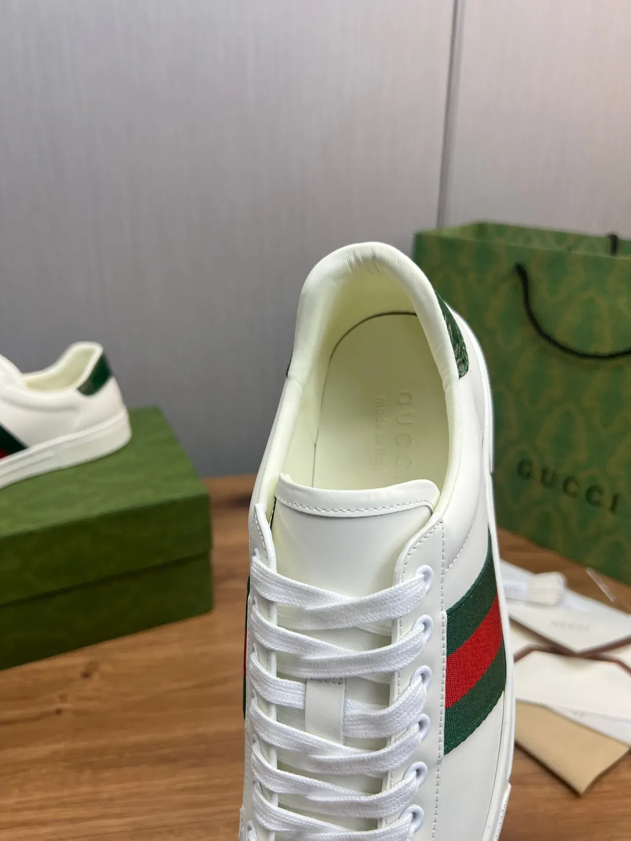 Gucci Ace sneakers lifestyle blanc vert rouge web stripe 8