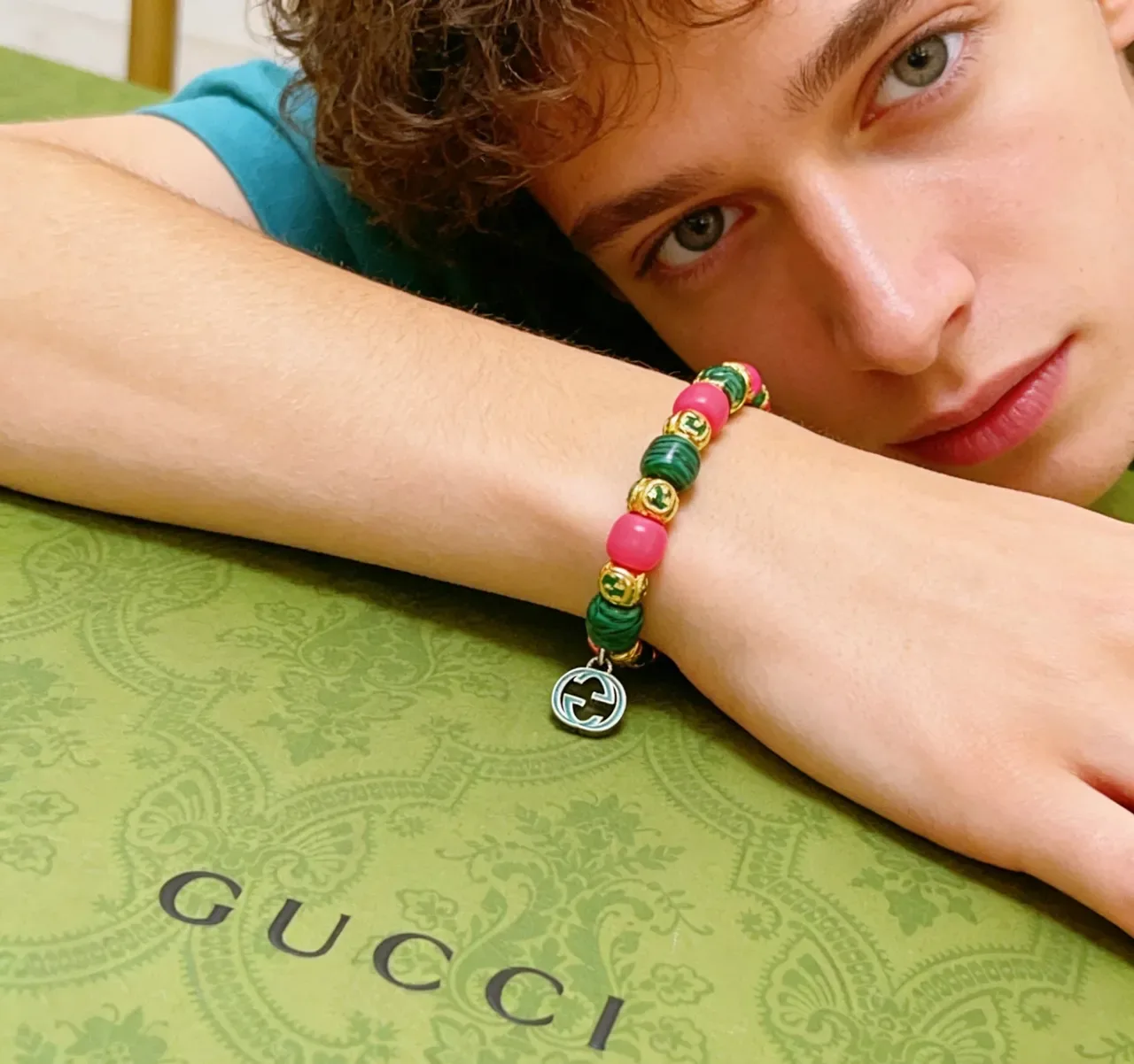 Gucci Beaded Malachite and Pink Stone Interlocking G Charm Bracelet 3