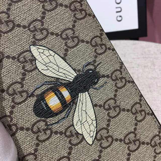 Gucci Bee Motif GG Monogram Carteira longa 4
