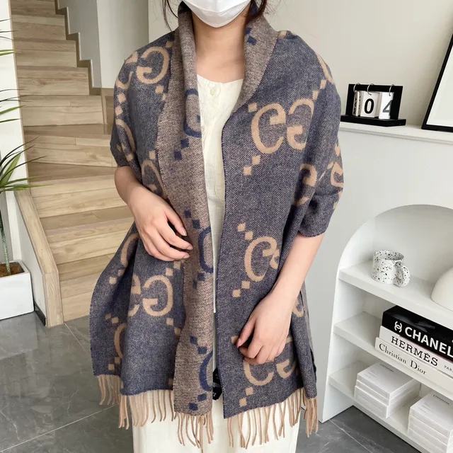 Gucci Beige Blue Woven Geometric Pattern Cashmere Scarf 2