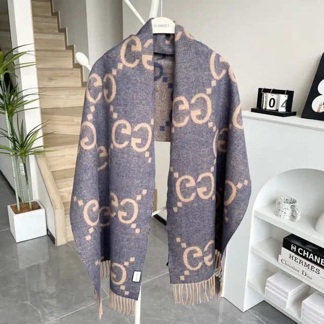 Gucci Beige Blue Woven Geometric Pattern Cashmere Scarf 7