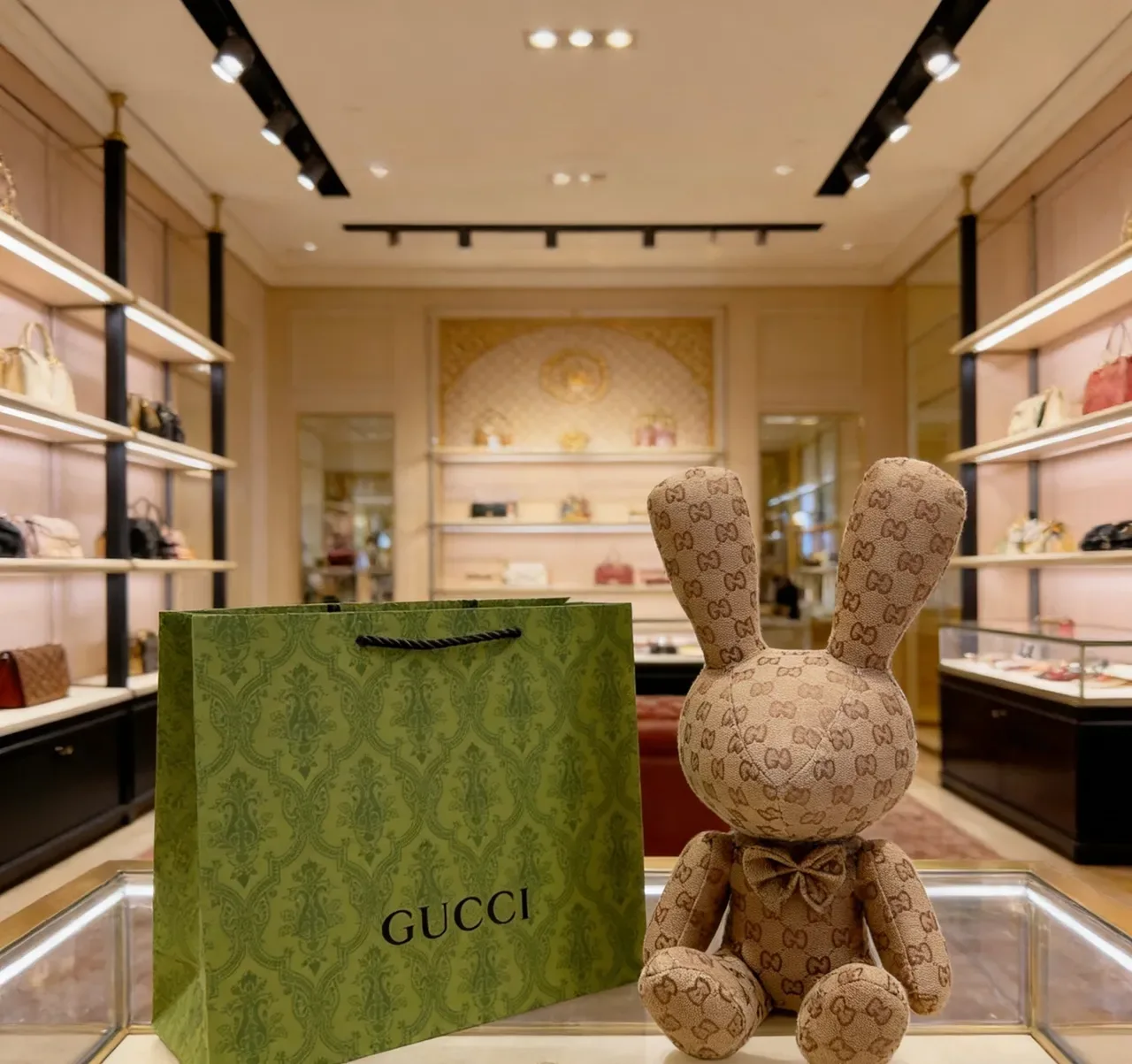 Gucci Beige Brown GG Monogram Jacquard Fabric Seated Rabbit Silhouette Handbag 7