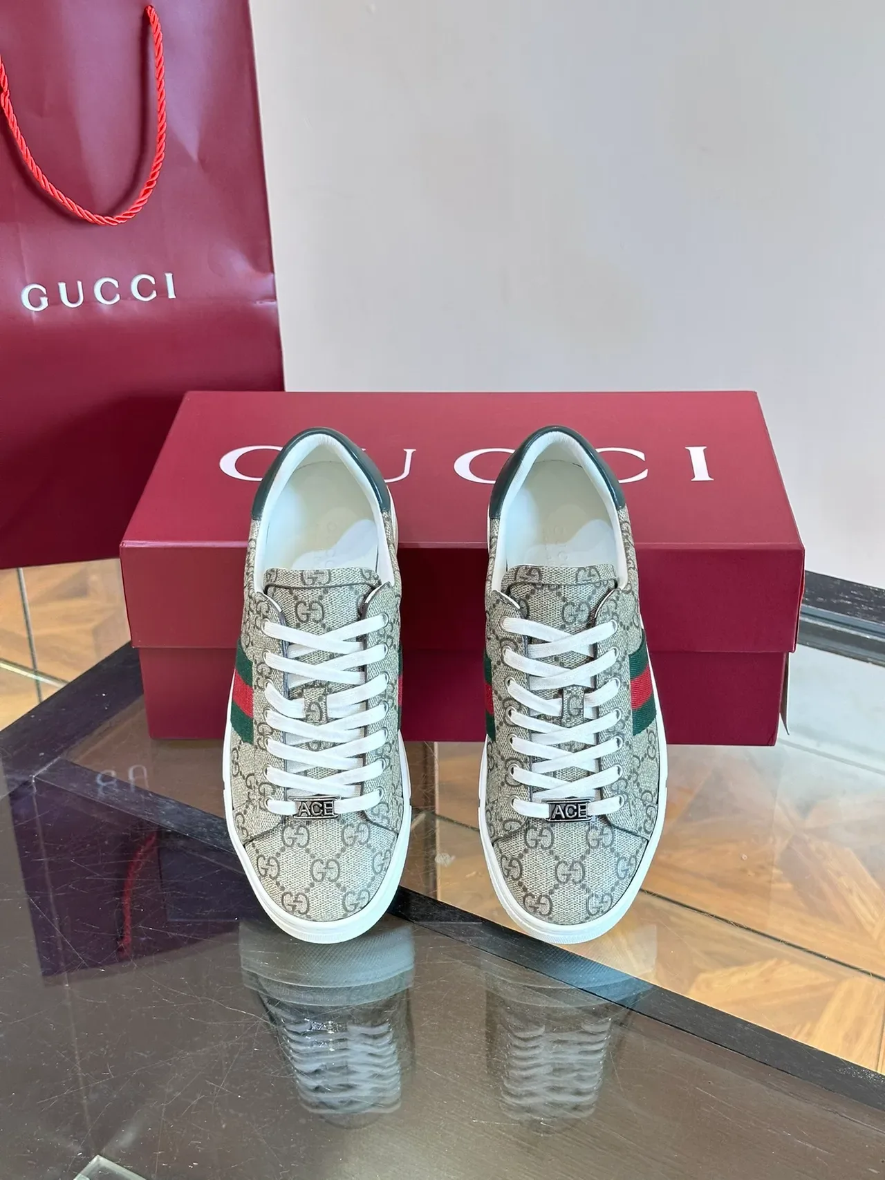 Tênis lifestyle Gucci Beige Green GG Monogram Canvas Web Stripe Detail 4