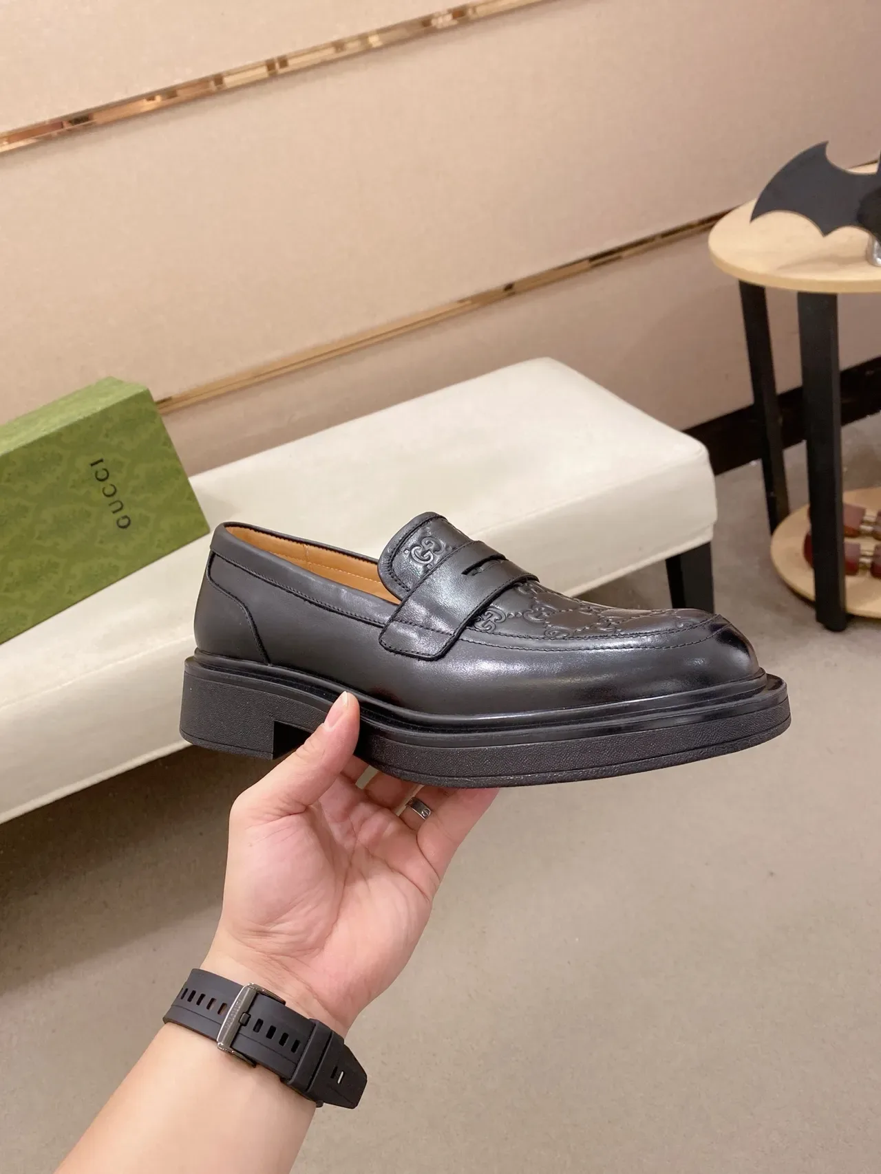 Gucci Black Beige GG-Embossed Leather Penny Strap Loafer 4