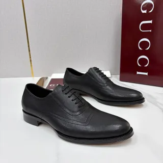 Gucci Black Cap-Toe Oxford Shoes
