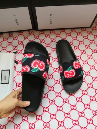 Gucci Black Multicolor Printed Strap Apple Motif Slippers 4