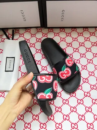 Gucci Black Multicolor Printed Strap Apple Motif Slippers 7