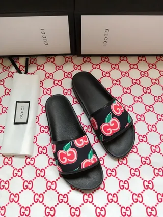 Gucci Black Multicolor Printed Strap Apple Motif Slippers 9