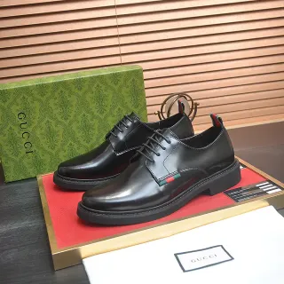 Gucci Black Red Polished Leather Cap Toe Oxford Shoes