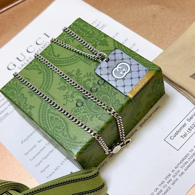 Gucci Black Silver Curb Chain Rectangular Tag Necklace 2