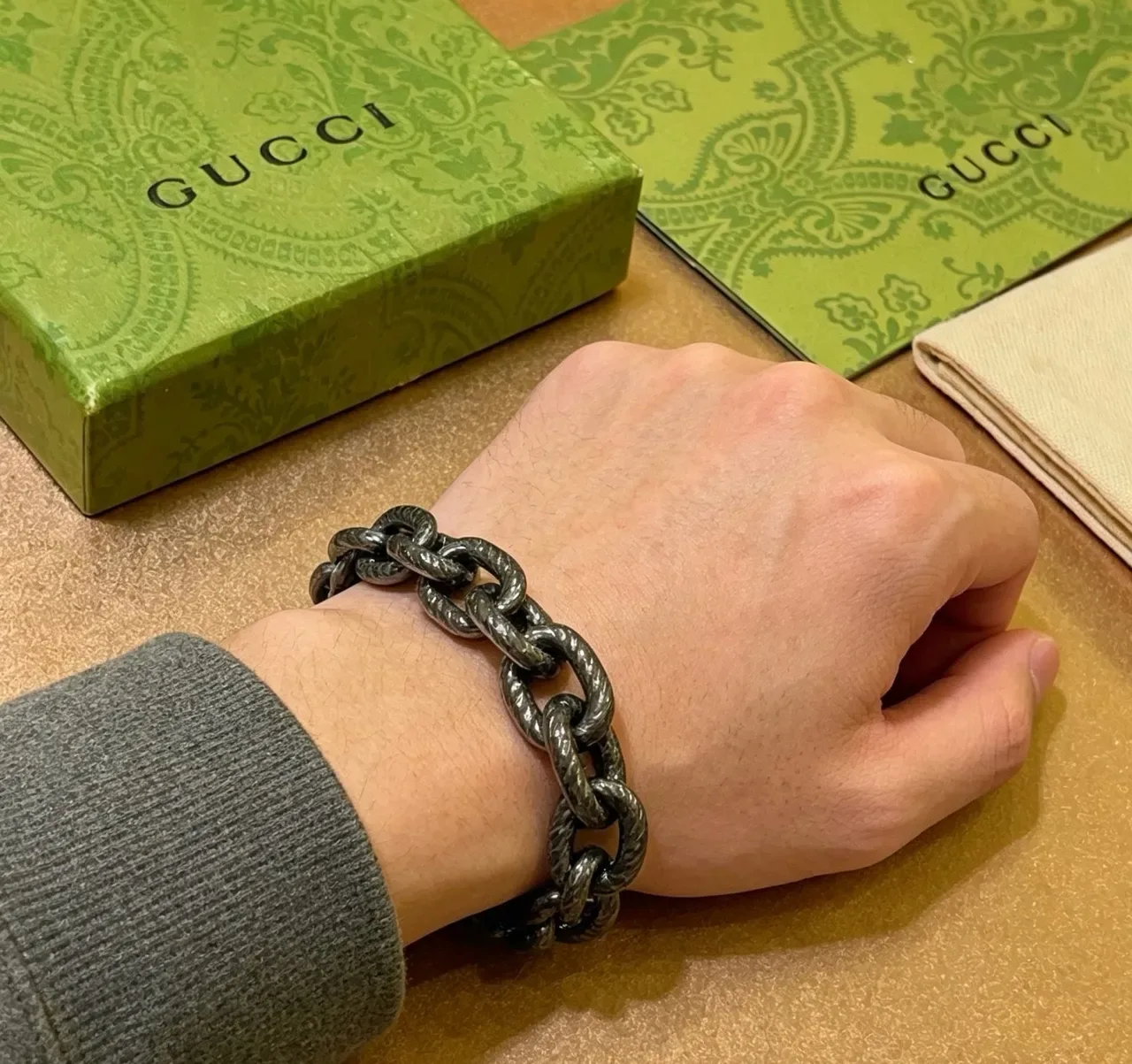 Gucci Black Silver Twisted Rope-Link Chain Oxidized Metal Finish Bracelet 8