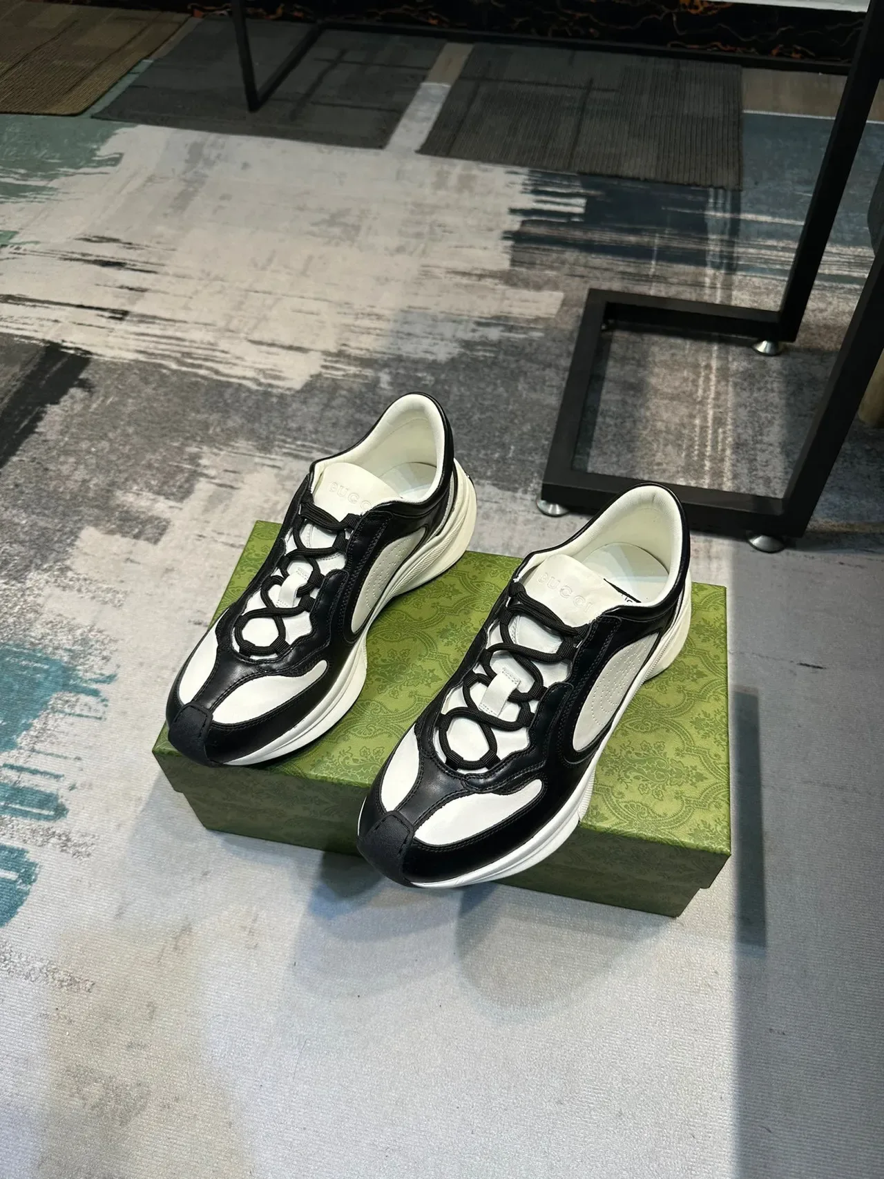 Gucci Black White Layered Leather Perforated Side Panel Lifestyle Sneakers 5