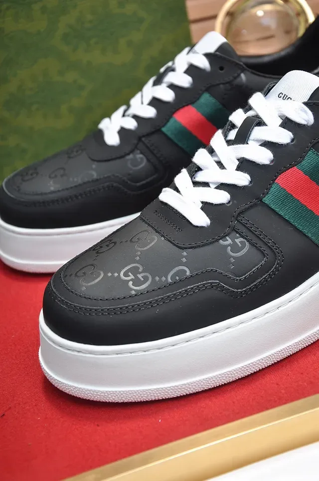 Gucci Black White Low-Top Platform Sole Lifestyle Sneakers 3