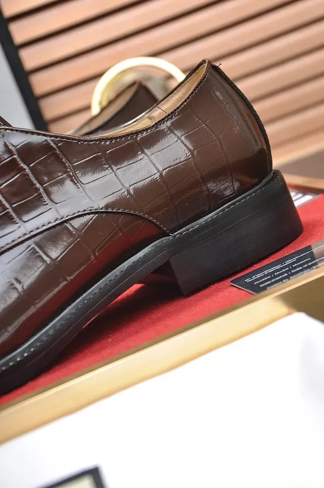 Gucci Brown Crocodile-Embossed Cap-Toe Oxford Shoes 2