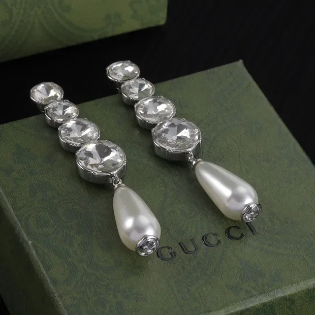 Gucci Crystal Cascade Teardrop Pearl Earrings 6