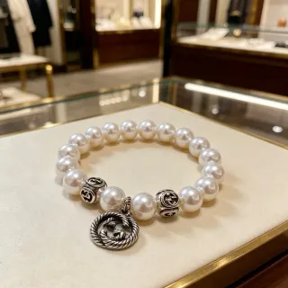 Gucci Dionysus Perla y Interlocking G Pulsera