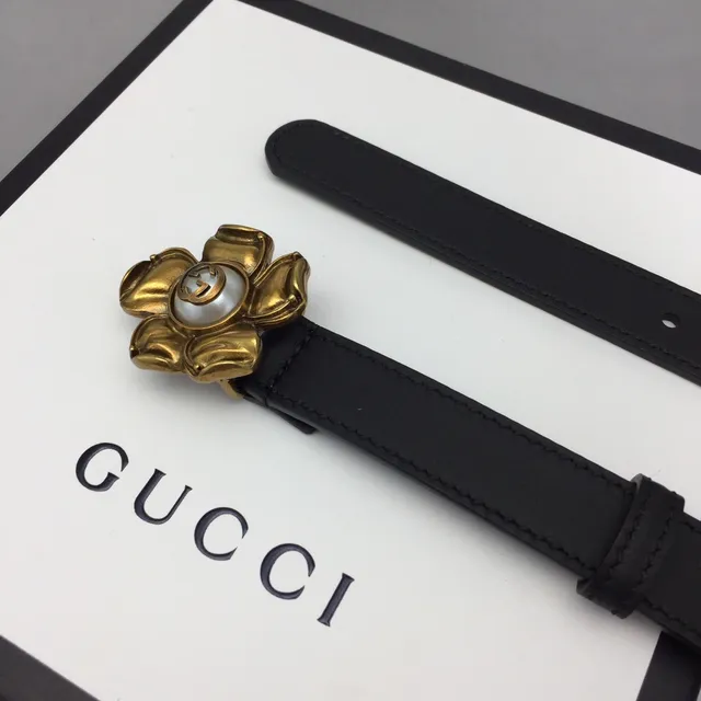 Gucci Floral Buckle Black Leather Belt 8