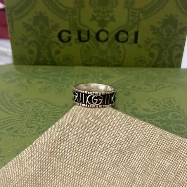 Gucci GG Logo Band Silver Black Wide Interlocking Ring 2
