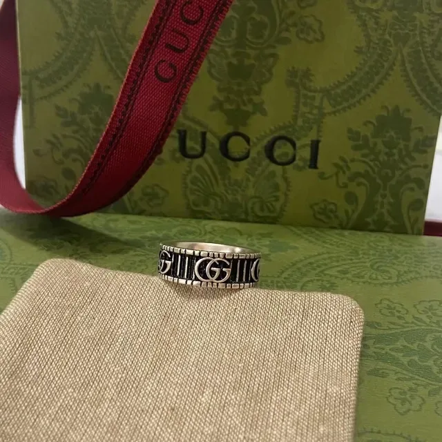 Gucci GG Logo Band Silver Black Wide Interlocking Ring 4