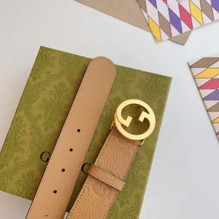 Gucci GG Marmont Beige Gold Interlocking G Buckle Pebbled Leather Belt