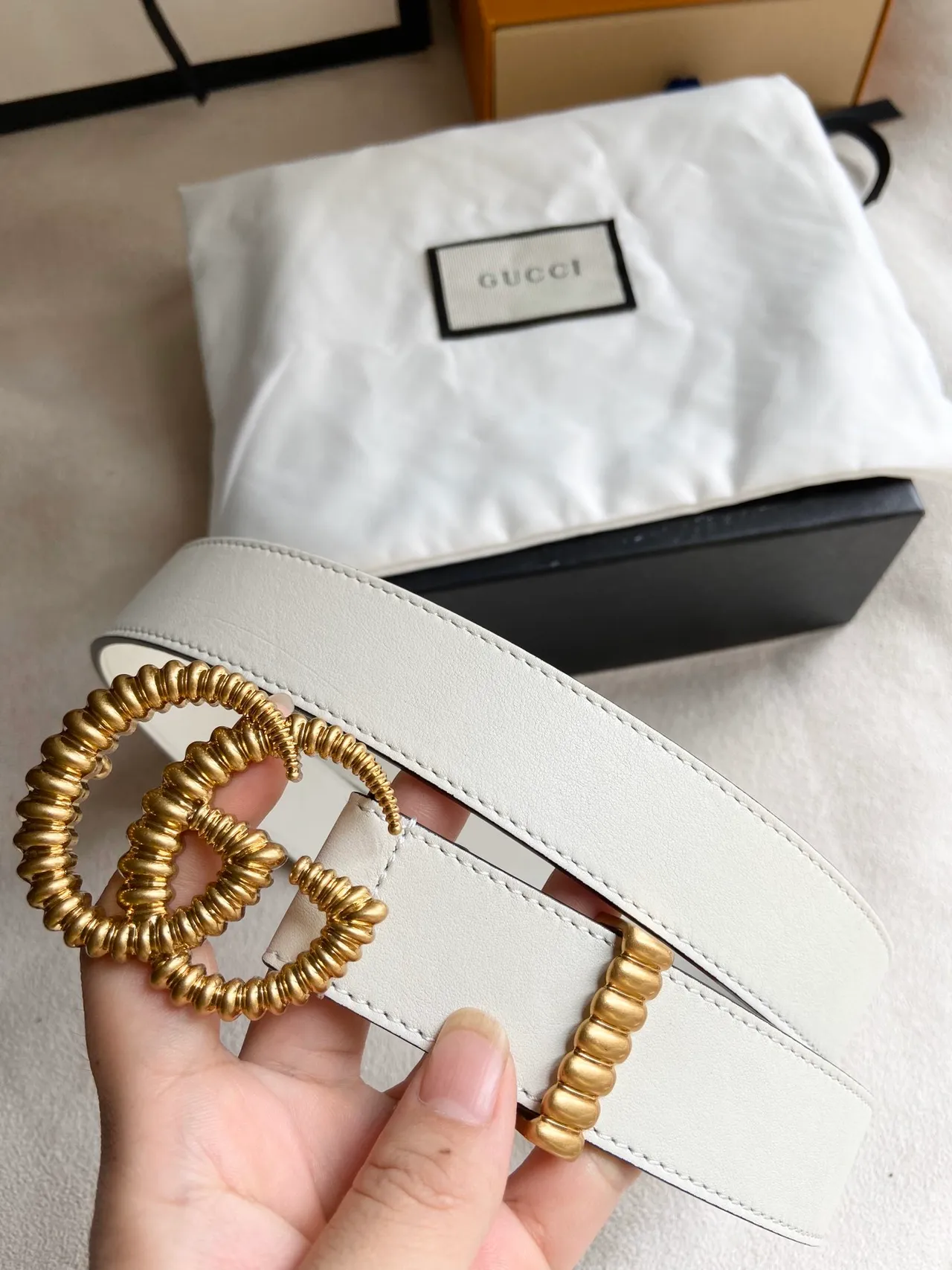Gucci GG Marmont কয়েলড Double G Off-White চামড়ার বেল্ট 2