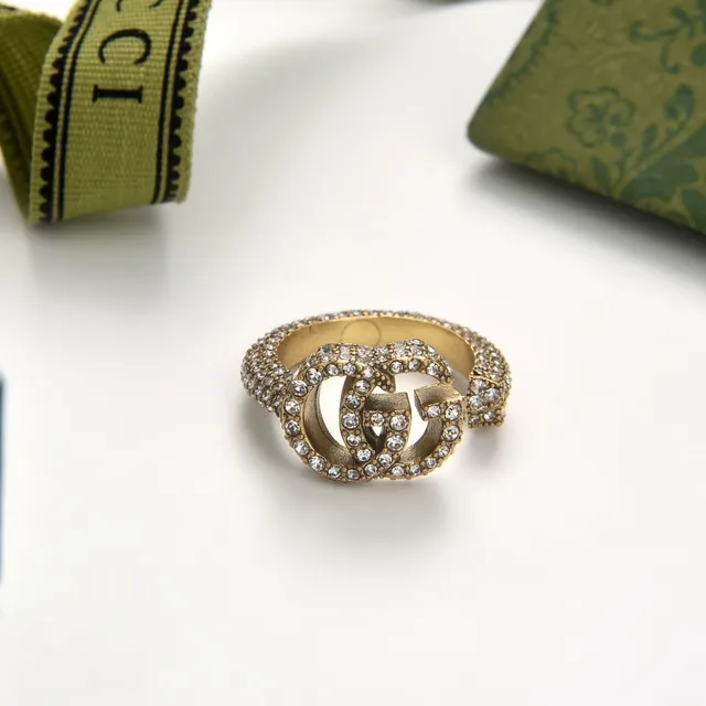 Gucci GG Marmont Bague Ouverte Dorée avec Cristaux 3