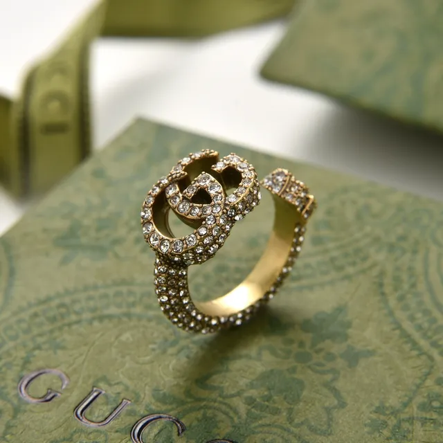 Gucci GG Marmont Bague Ouverte Dorée avec Cristaux 4