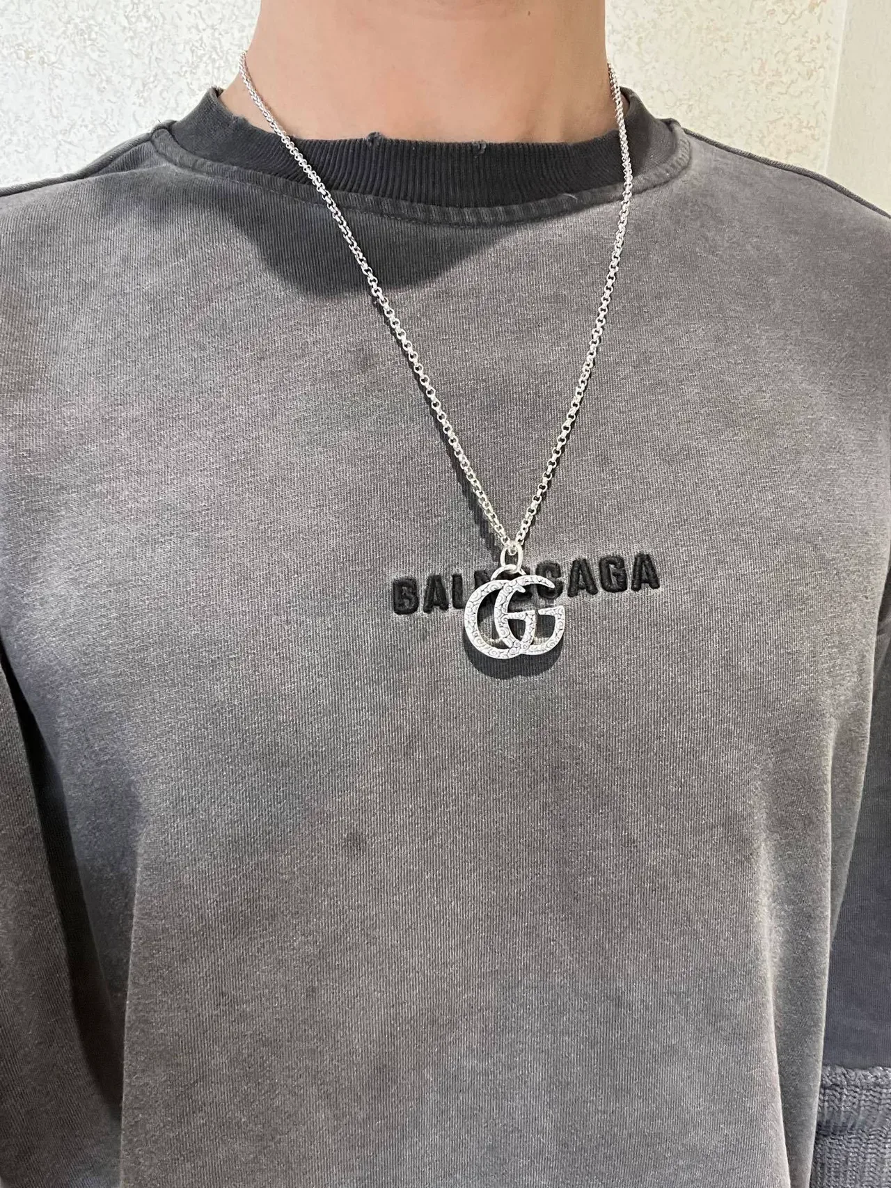 Gucci GG Marmont Interlocking G Engraved Pendant Necklace 8