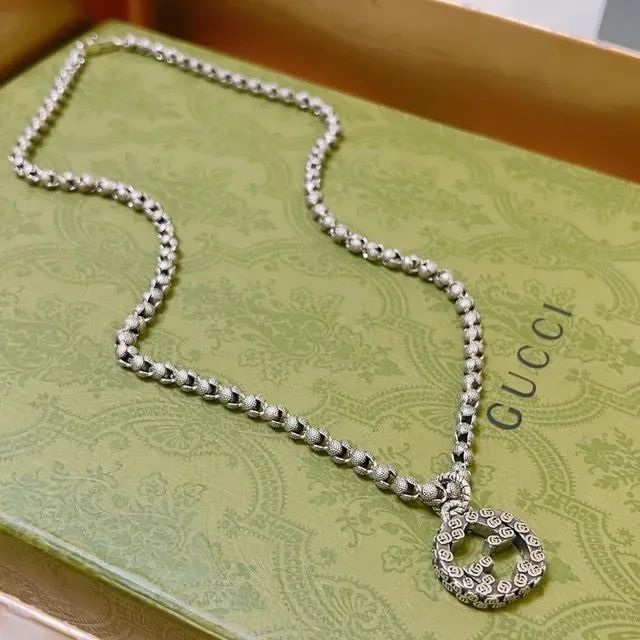 Gucci GG Marmont Interlocking G Pendant Silver-Toned Beaded Chain Necklace 6
