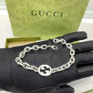 Gucci GG Marmont Interlocking G pulsera de cadena plateada