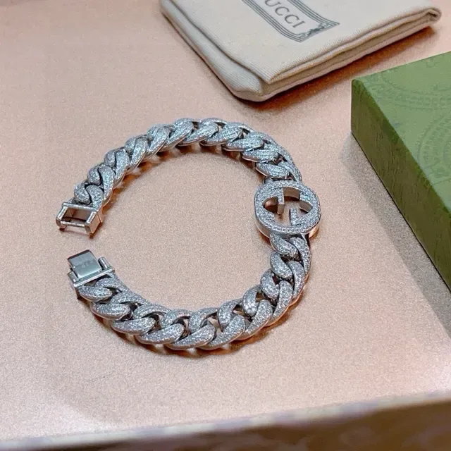 Gucci GG Marmont Pavé Crystal Curb-Link Bracelet 2