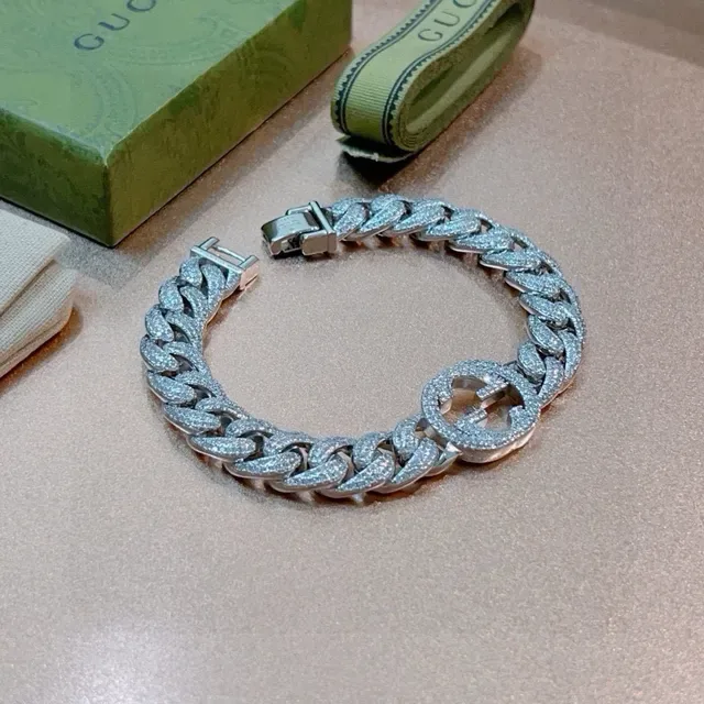 Gucci GG Marmont Pavé Crystal Curb-Link Bracelet 4