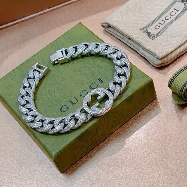 Gucci GG Marmont Pavé Crystal Curb-Link Bracelet 5