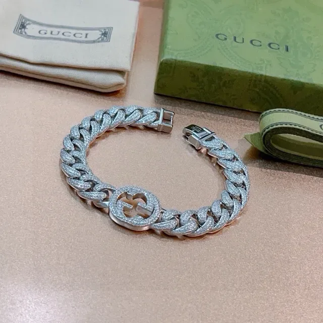 Gucci GG Marmont Pavé Crystal Curb-Link Bracelet 7