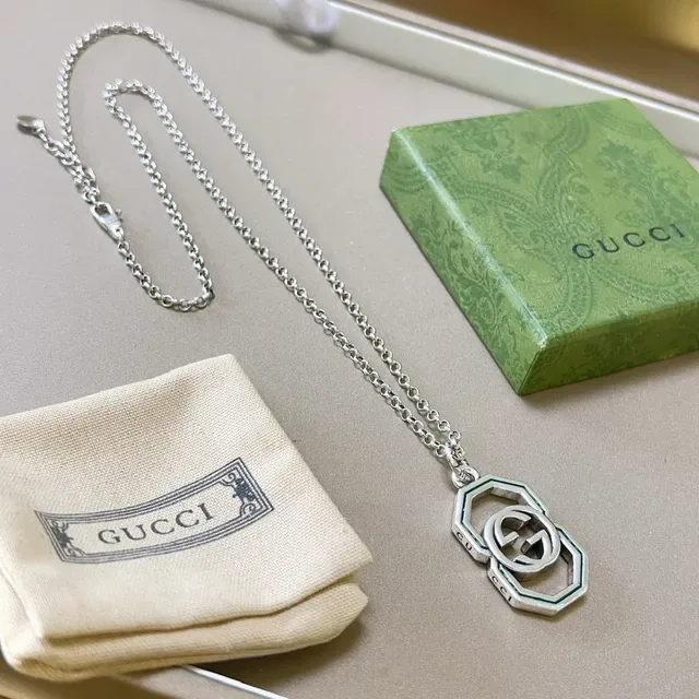 Gucci GG Marmont Silver Green Chain Octagonal Pendant Necklace 1